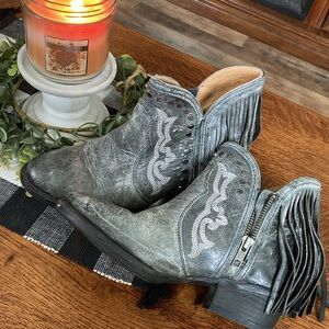 Fringed Gray Western Ankle Boots size 6.5